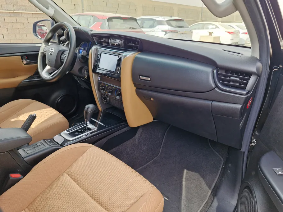 تويوتا فورتشنر GX 2021 