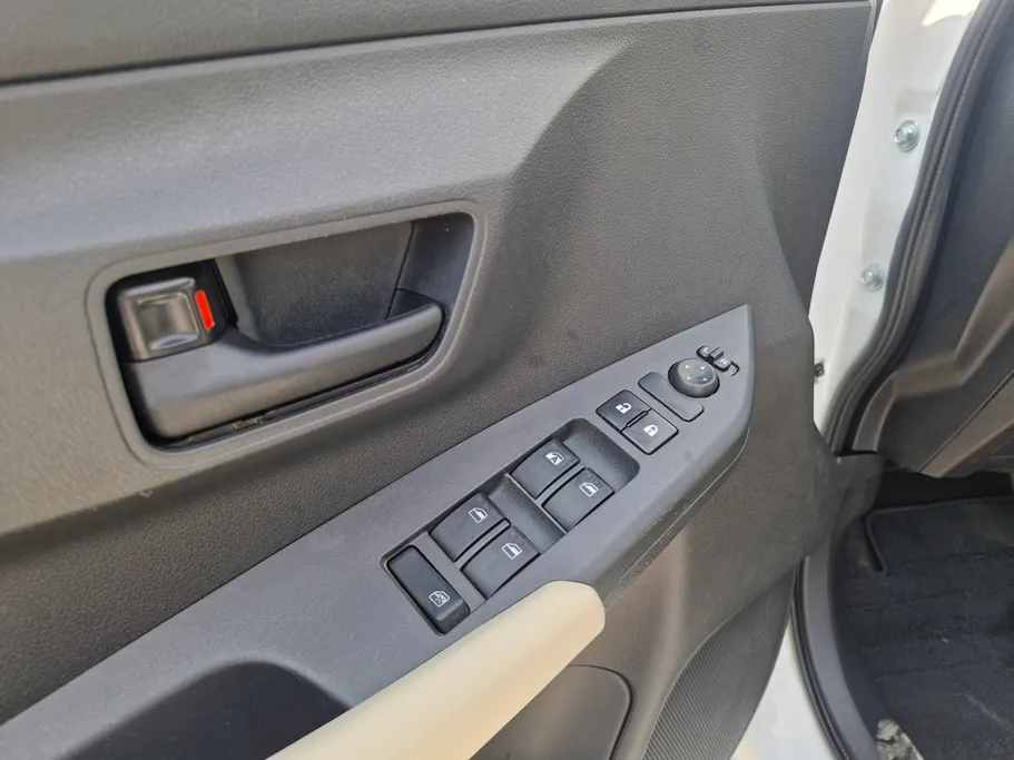 تويوتا يارس Y 2023 