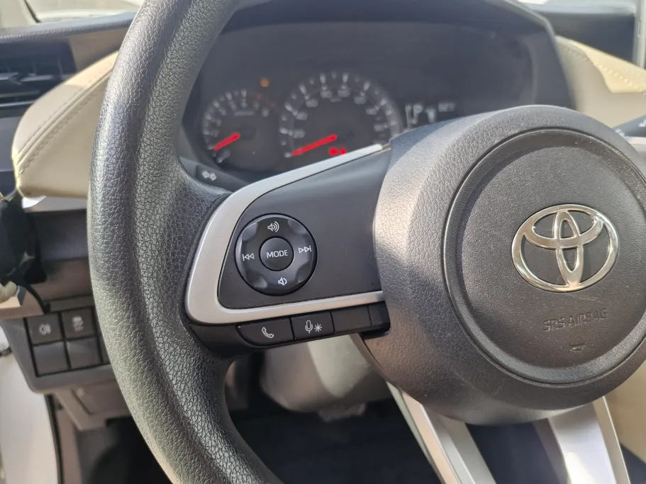 تويوتا يارس Y 2023 