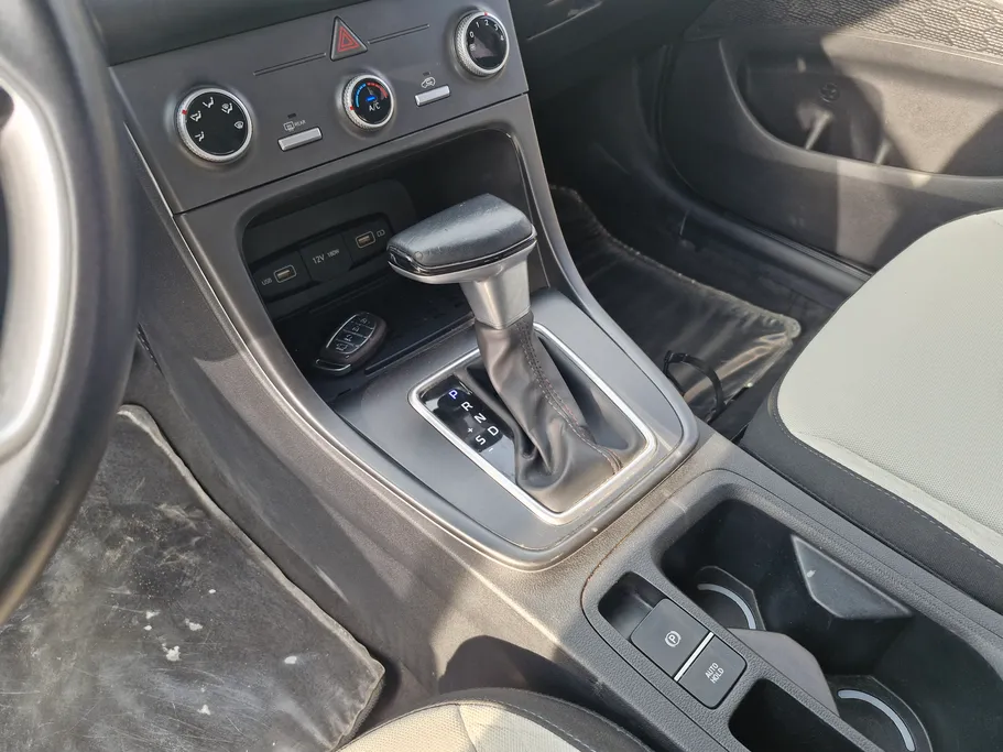 هيونداي كريتا سمارت 2023 