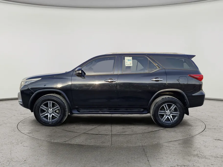 تويوتا فورتشنر GX 2021 