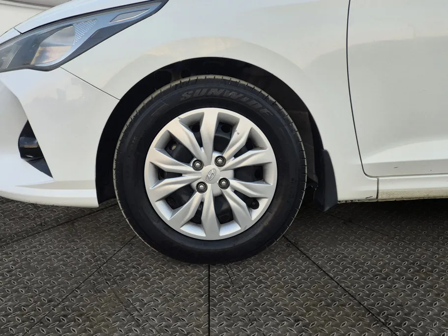 2023 Hyundai Accent Smart 