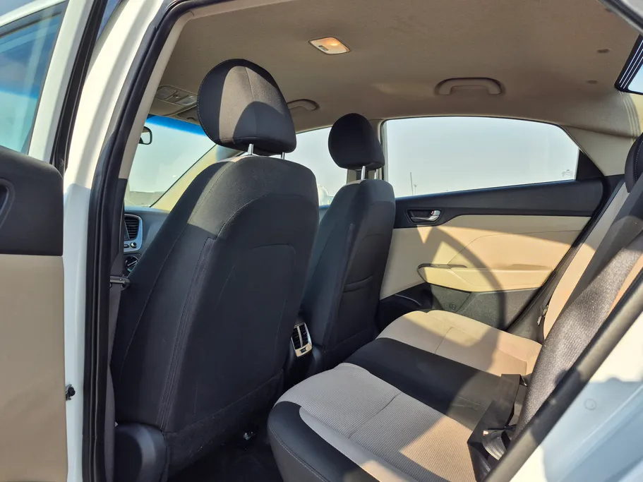 هيونداي اكسنت سمارت 2023 