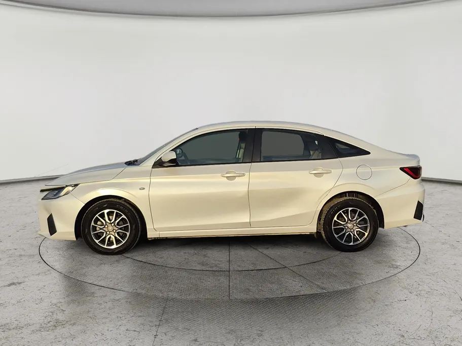 تويوتا يارس Y 2023 