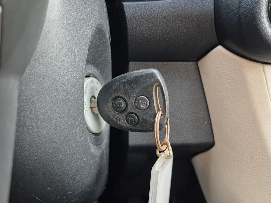 تويوتا يارس Y 2023 