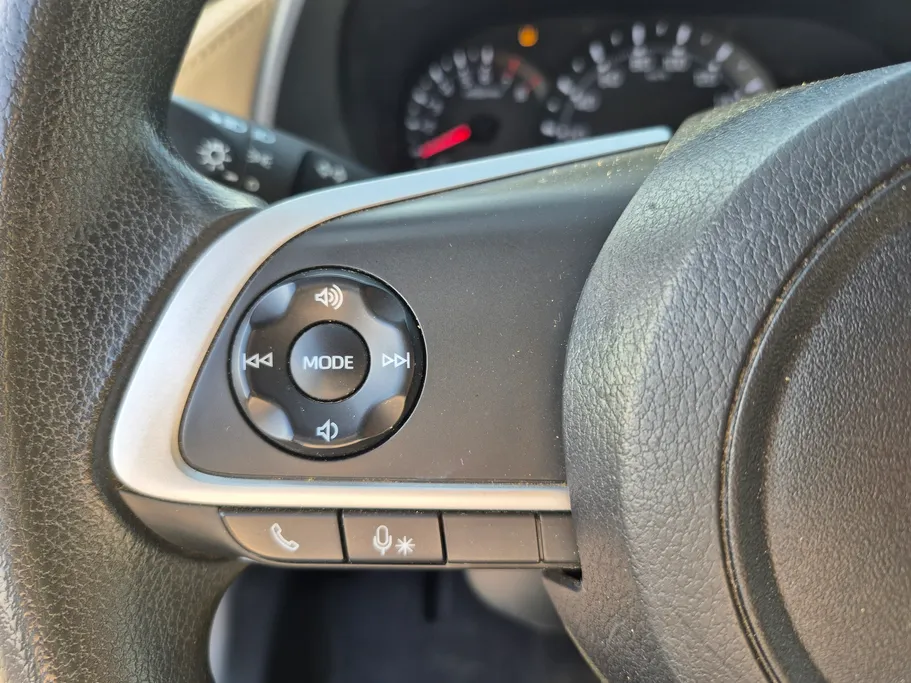 تويوتا يارس Y 2023 