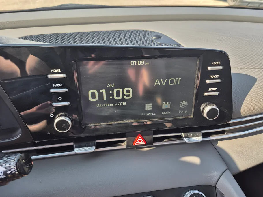 2023 Hyundai Elantra Smart 