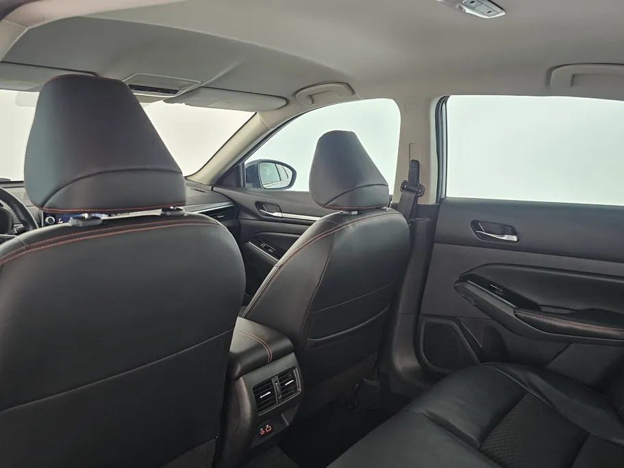 2024 Nissan Altima SR 