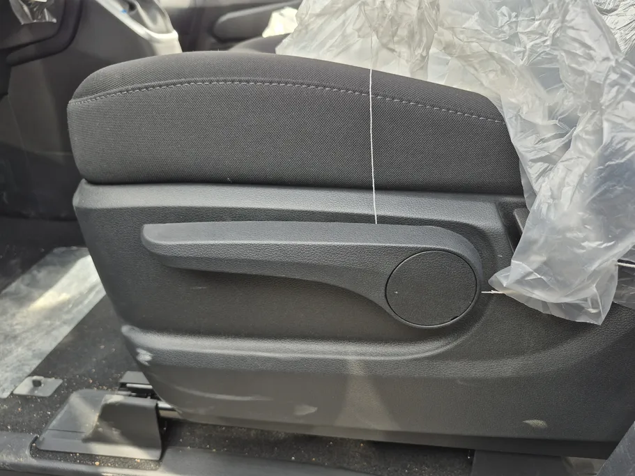 هيونداي ستاريا سمارت 11 مقاعد 2025 