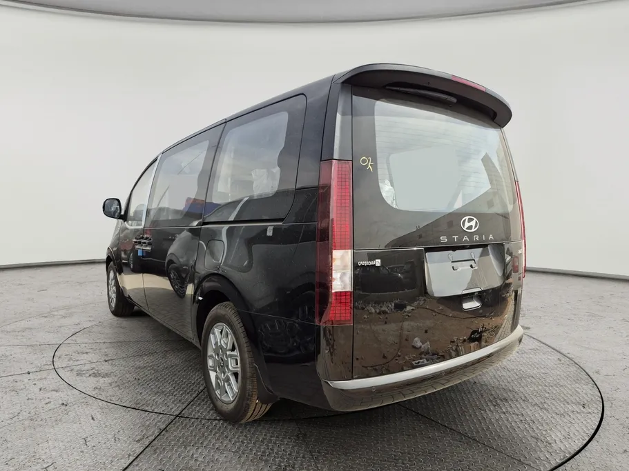هيونداي ستاريا سمارت 9 مقاعد 2026 