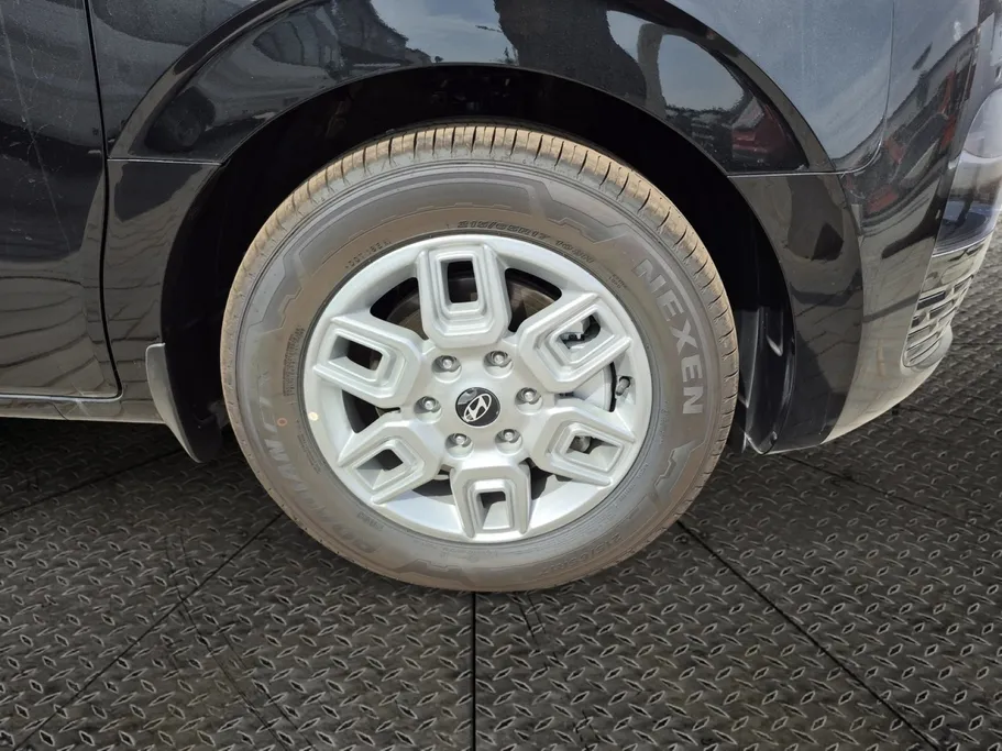 هيونداي ستاريا سمارت 9 مقاعد 2026 