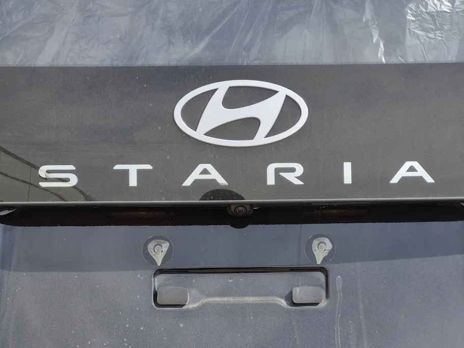 هيونداي ستاريا سمارت 9 مقاعد 2026 