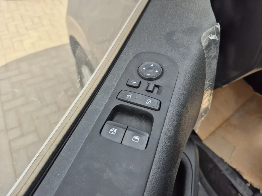 هيونداي ستاريا سمارت 11 مقاعد 2026 