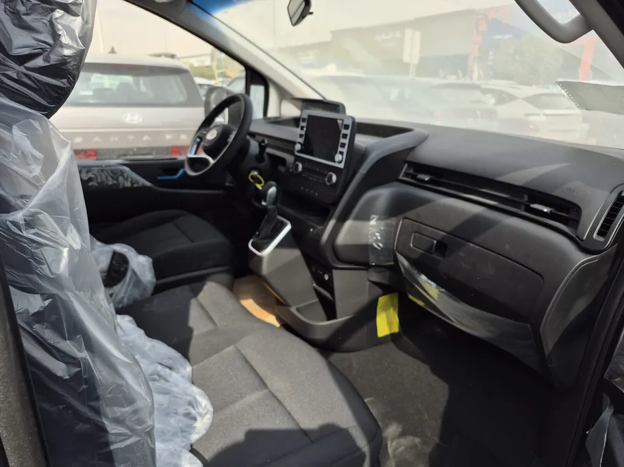 هيونداي ستاريا سمارت 11 مقاعد 2026 