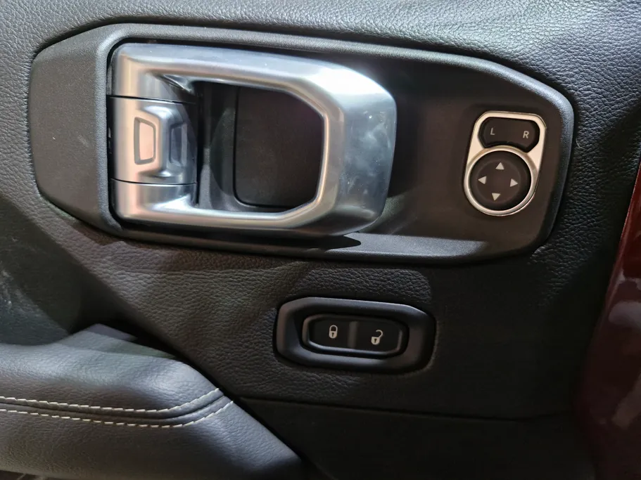 2022 Jeep Wrangler صحارى 