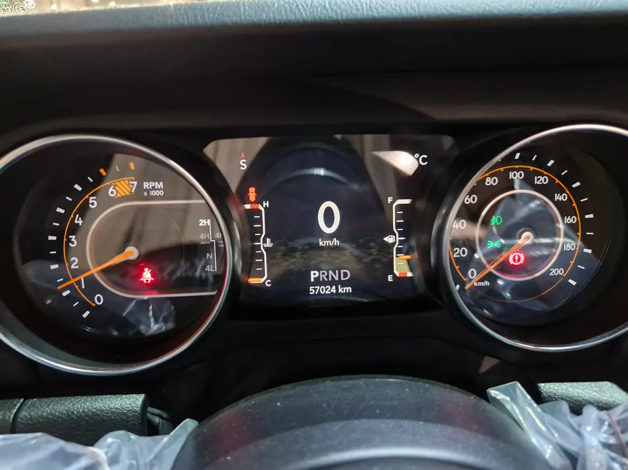 2022 Jeep Wrangler صحارى 