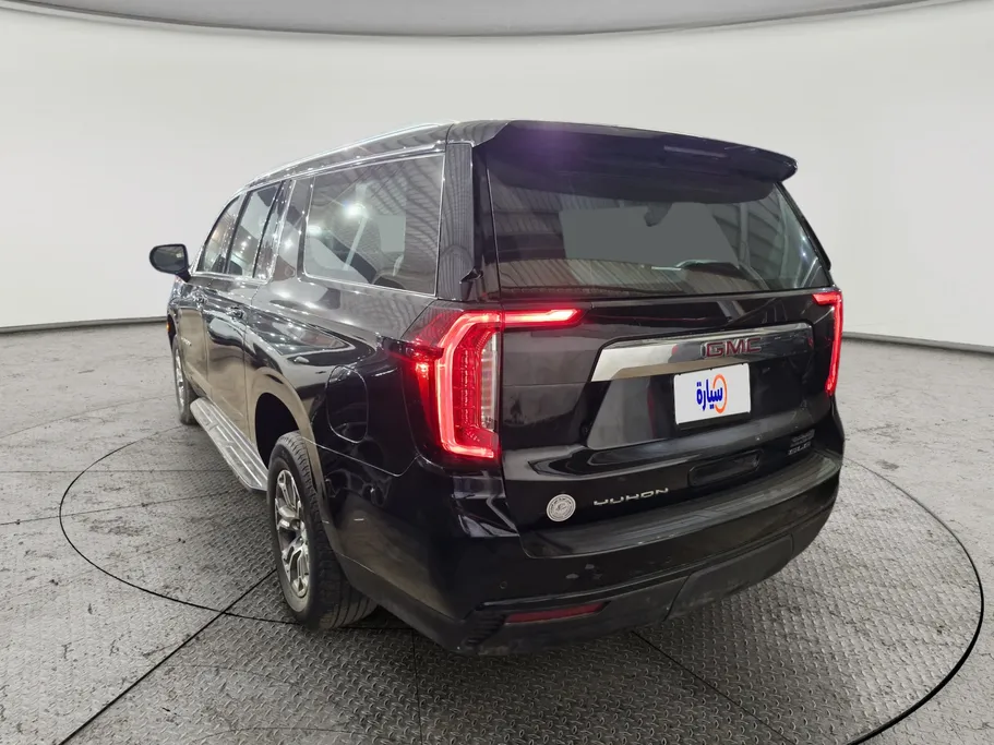 2024 GMC Yukon SLE 