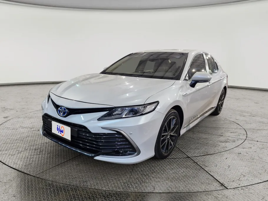 2022 Toyota Camry  GLE 