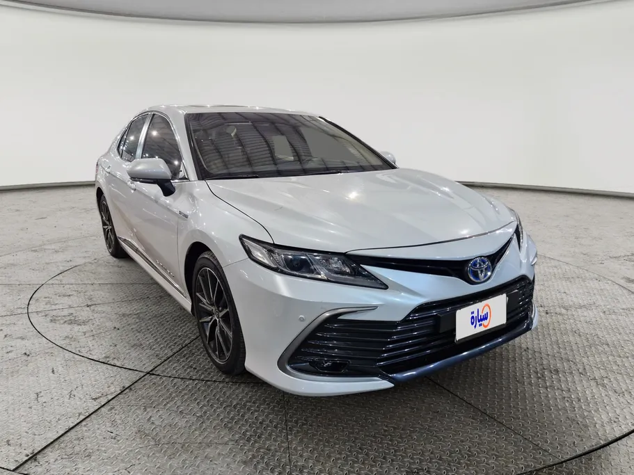 2022 Toyota Camry  GLE 