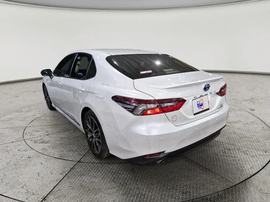 تويوتا كامري GLE 2022 