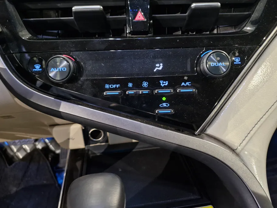 تويوتا كامري GLE 2022 