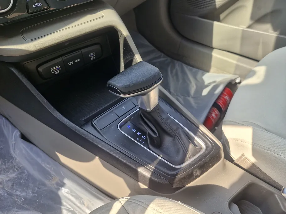 هيونداي اكسنت سمارت 2024 