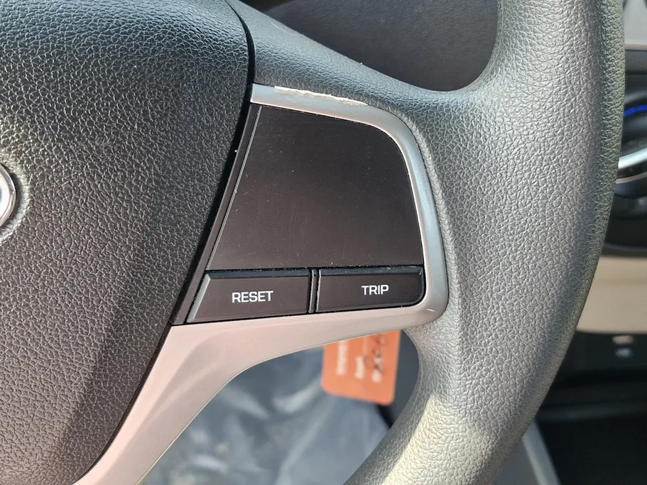 هيونداي اكسنت سمارت 2023 