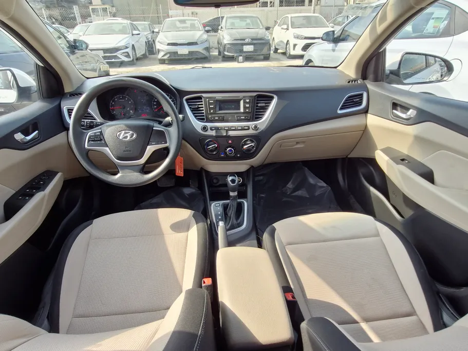 هيونداي اكسنت سمارت 2023 