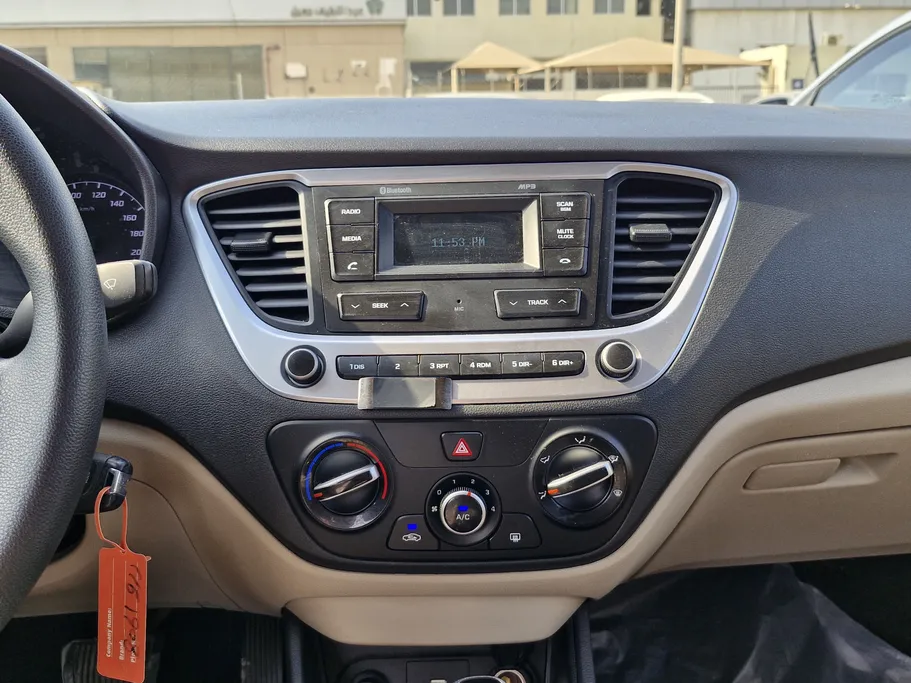 هيونداي اكسنت سمارت 2023 