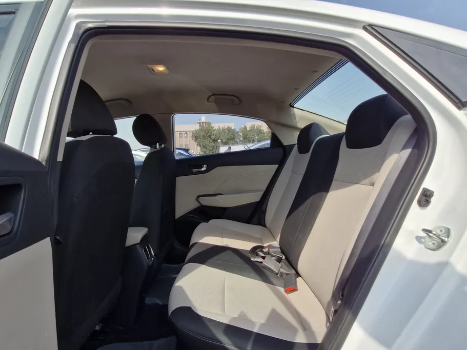 هيونداي اكسنت سمارت 2023 