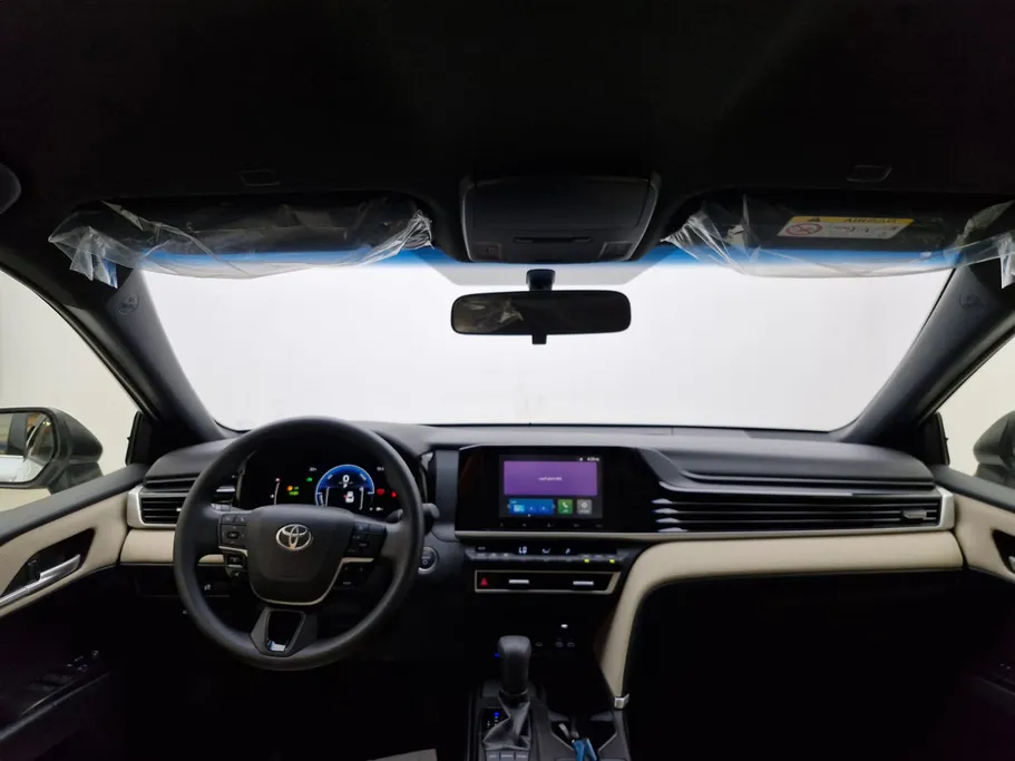 2025 Toyota Camry  E HEV 
