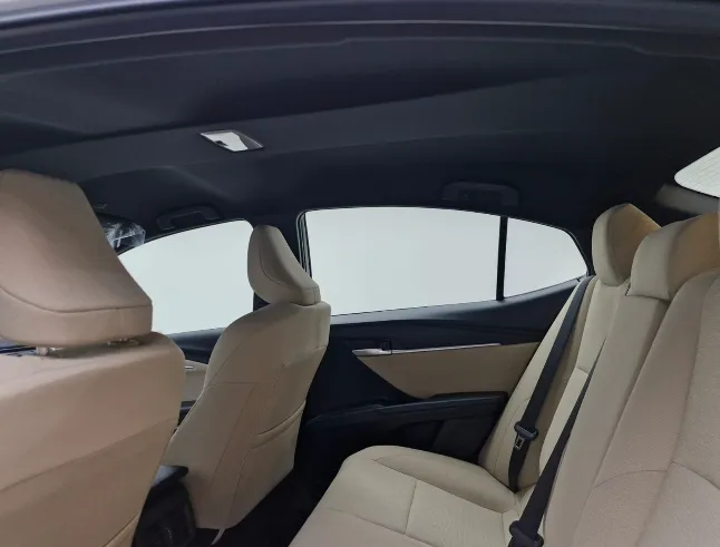 2025 Toyota Camry  E HEV 