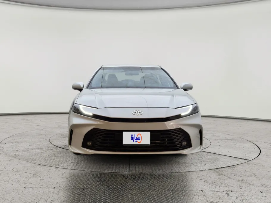 2025 Toyota Camry  E HEV 