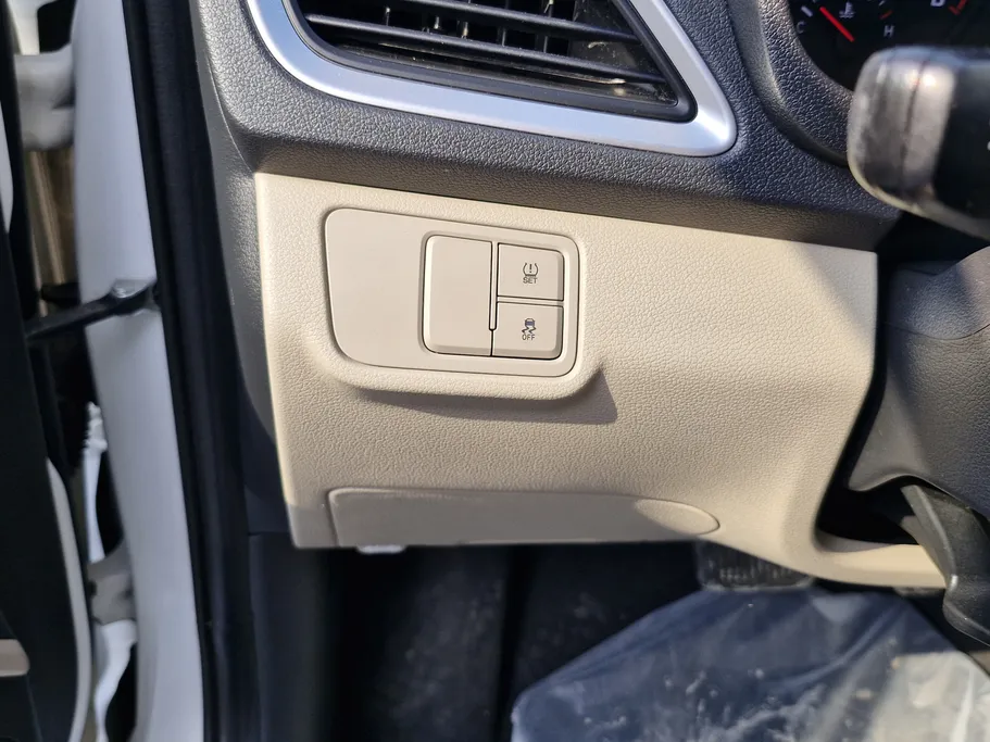 هيونداي اكسنت سمارت 2023 