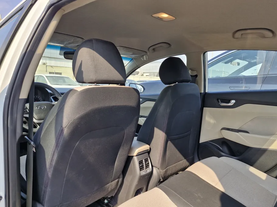 هيونداي اكسنت سمارت 2023 