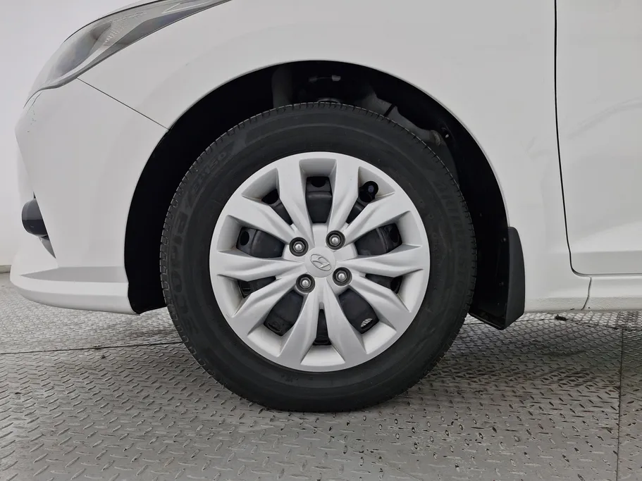 2023 Hyundai Accent Smart 