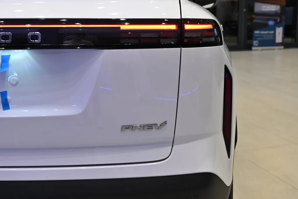 2026 Jaecoo J7SHS Adventure 