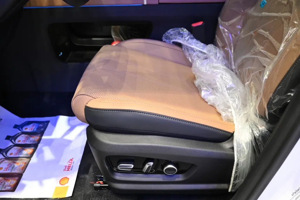 2026 Jaecoo J7SHS Adventure 