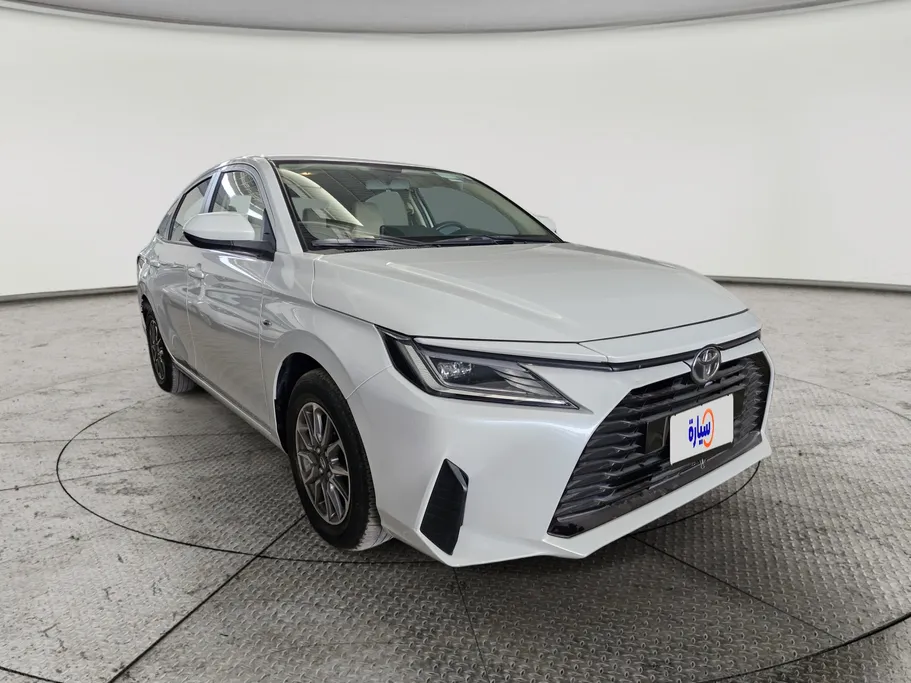 2023 Toyota Yaris  Y 