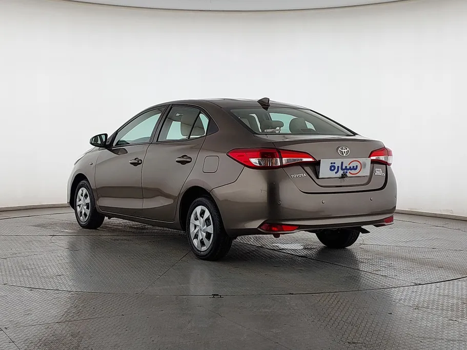 تويوتا يارس Y 2021 