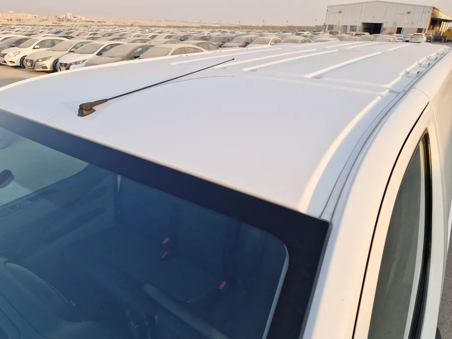 2020 Peugeot Partner Short van 