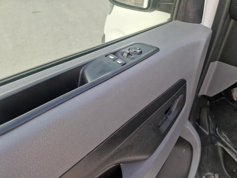 2020 Peugeot Partner Short van 