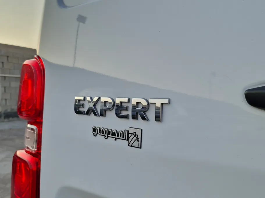 2020 Peugeot Partner Short van 