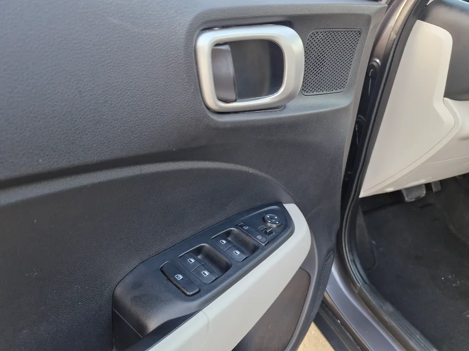 2024 Hyundai Venue Smart 