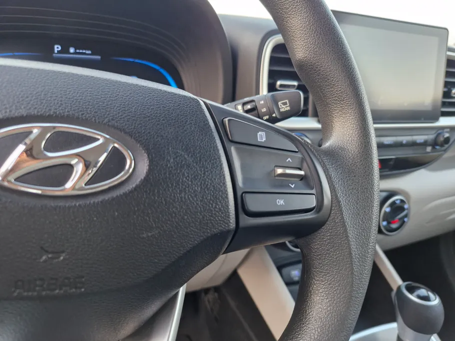 2024 Hyundai Venue Smart 