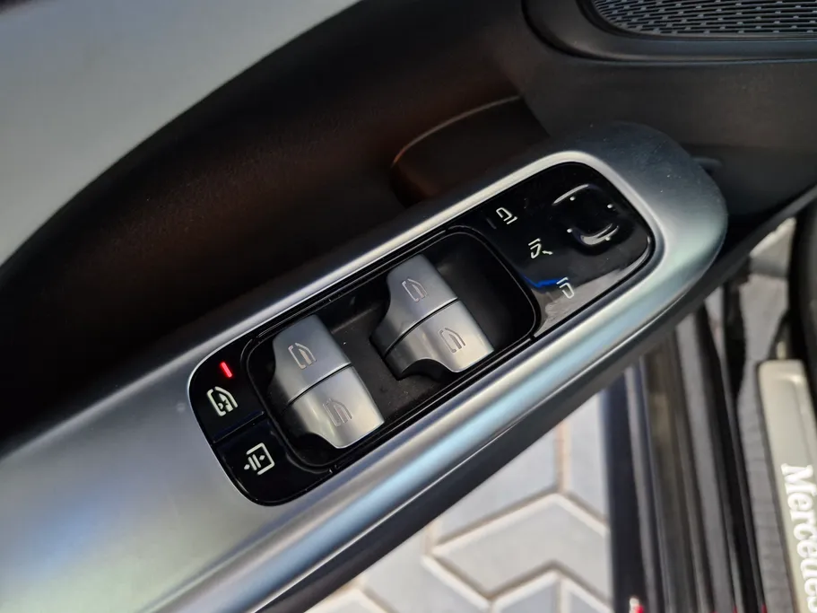 مرسيدس C 200 2025 