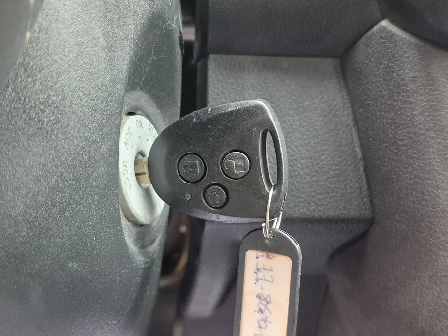 تويوتا يارس Y 2024 