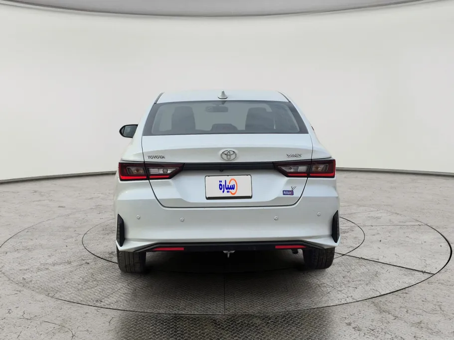 2024 Toyota Yaris  Y 