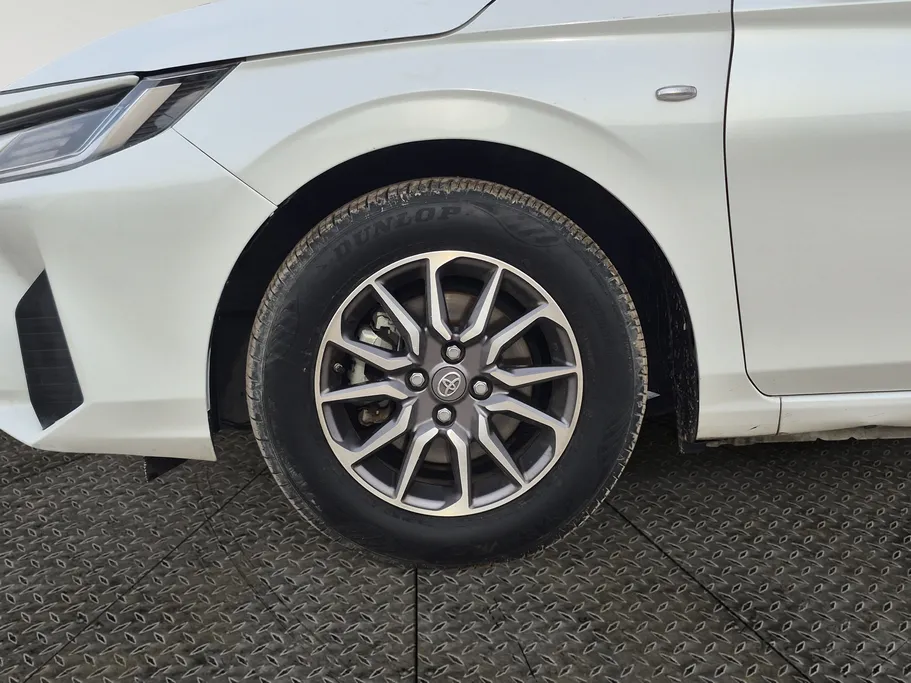 تويوتا يارس Y 2024 