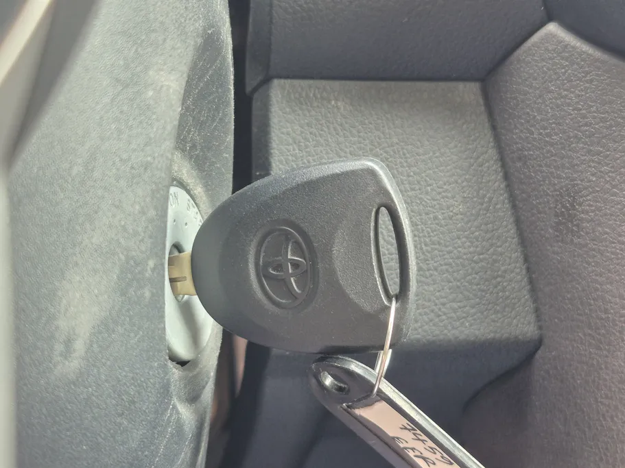 2024 Toyota Yaris  Y 